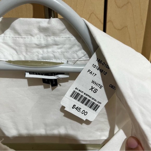 White button up with zipper - Picture 2 of 3